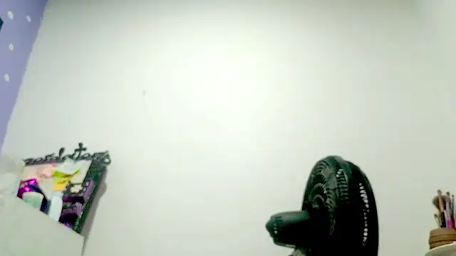 PetiteIvoryQueen19 online show from March 2026 02:00:02 AM