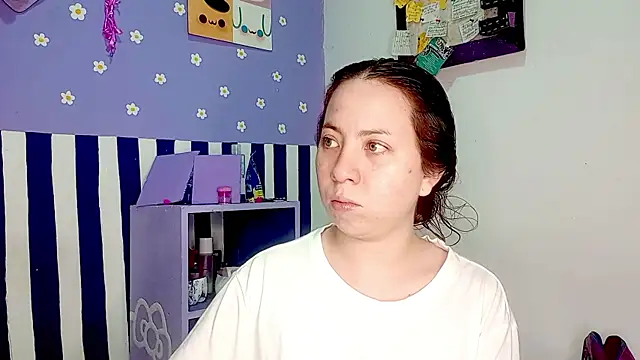 PetiteIvoryQueen19 online show from June 2026 05:30:01 AM
