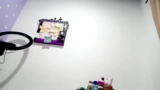 PetiteIvoryQueen19 online show from March 2026 01:39:02 AM