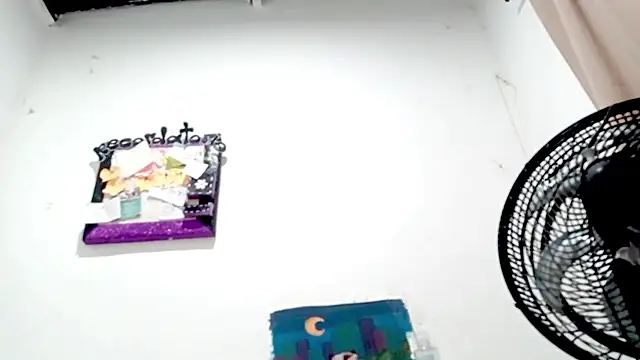 PetiteIvoryQueen19 online show from November 2025 05:19:01 AM