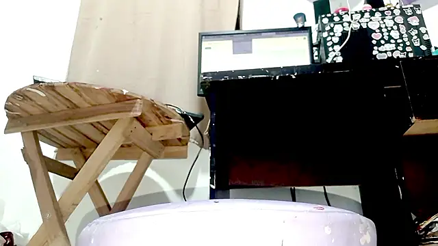 PetiteIvoryQueen19 online show from March 2026 01:27:02 AM