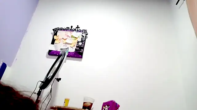 PetiteIvoryQueen19 online show from February 2026 10:18:02 PM