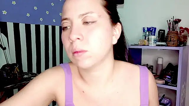 PetiteIvoryQueen19 online show from May 2026 04:08:02 AM
