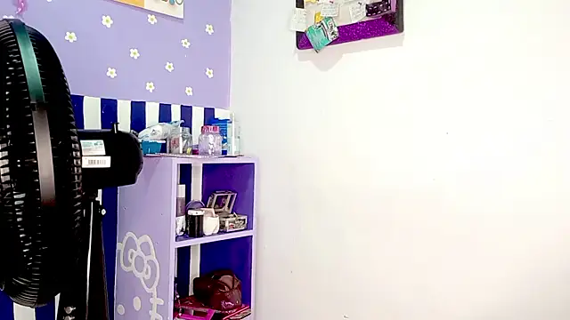 PetiteIvoryQueen19 online show from June 2026 05:51:02 AM
