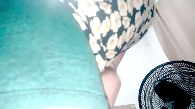 PetiteIvoryQueen19 online show from December 2025 03:16:01 AM