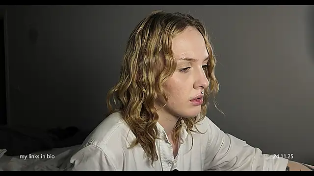 vinylstore online show from November 2025 06:30:01 PM