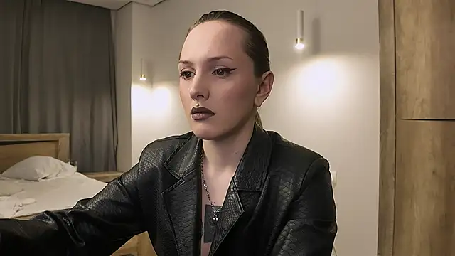 vinylstore online show from March 2026 03:06:01 PM