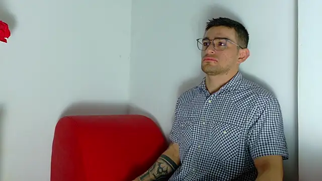 Sexy Alejandro  online show from May 2026 11:52:02 AM