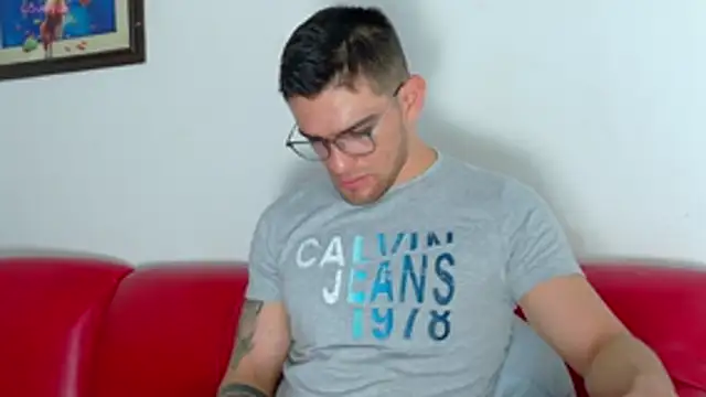 Sexy Alejandro  online show from May 2026 11:39:02 AM