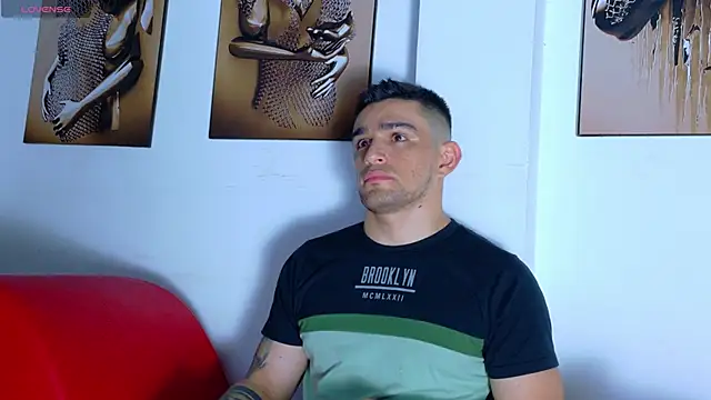 Sexy Alejandro  online show from April 2026 01:56:01 AM