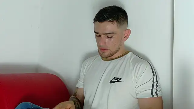 Sexy Alejandro  online show from May 2026 06:37:02 PM