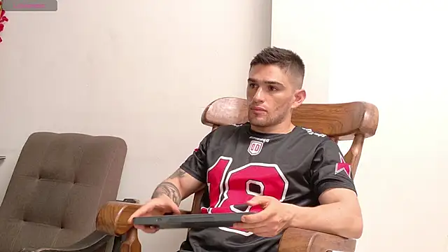 Sexy Alejandro  online show from February 2026 06:19:02 PM