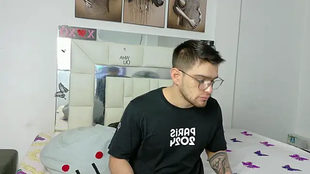 Sexy Alejandro  online show from March 2025 11:39:02 AM