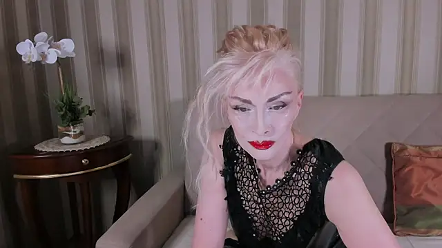 Snapshot of Rita_Farel chatting on June 2026 09:56:01 PM Rita Farel online show from June 2026 09:56:01 PM