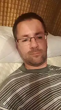 riskybusiness9090 online show from December 2024 08:40:02 PM