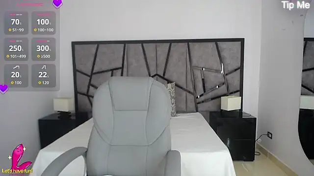 adhara cortez online show from April 2026 08:27:01 PM