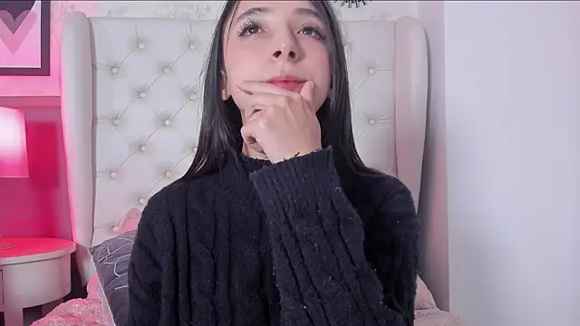 melanie hills online show from March 2025 05:45:01 PM