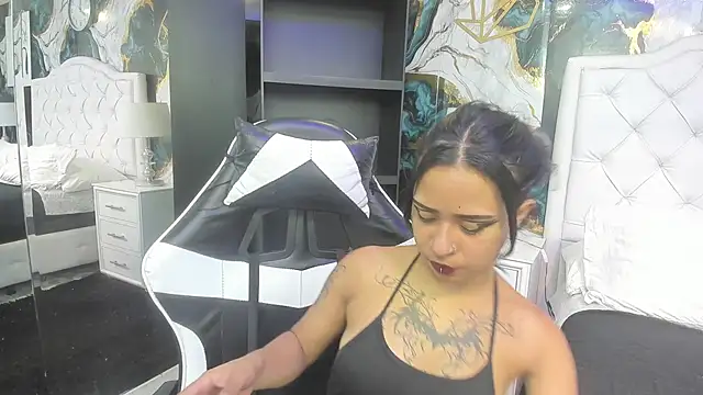 rave connor online show from December 2025 07:27:01 PM