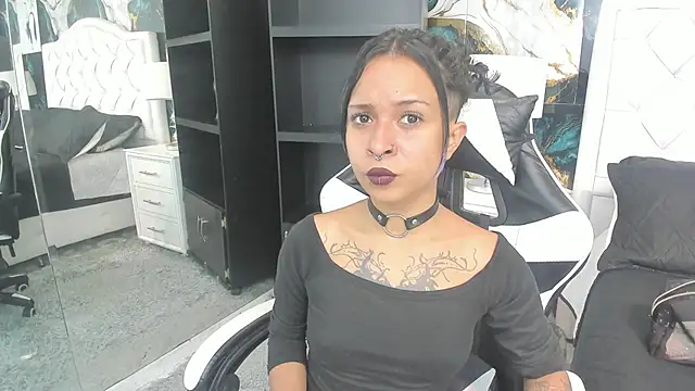 rave connor online show from November 2025 07:28:01 PM