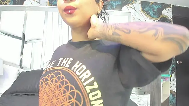 rave connor online show from March 2026 07:14:01 PM