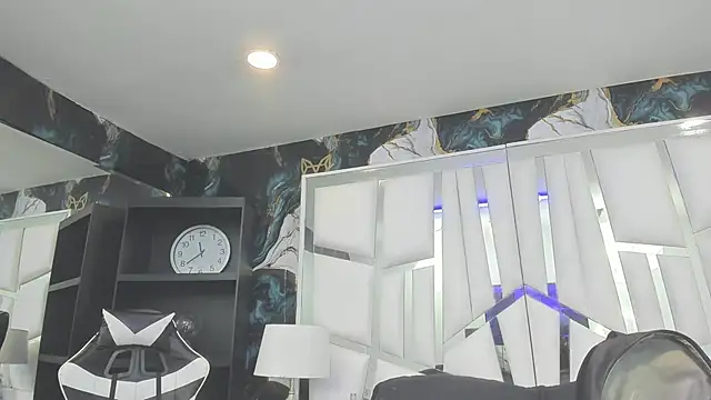 rave connor online show from March 2026 07:18:02 PM