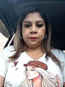 Snapshot of Laura-Hernandez chatting on February 2026 03:20:01 PM Laura-Hernandez online show from February 2026 03:20:01 PM