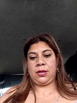 Snapshot of Laura-Hernandez chatting on February 2026 07:36:01 PM Laura-Hernandez online show from February 2026 07:36:01 PM