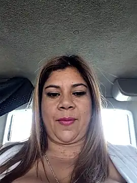 Snapshot of Laura-Hernandez chatting on January 2026 03:41:01 PM Laura-Hernandez online show from January 2026 03:41:01 PM