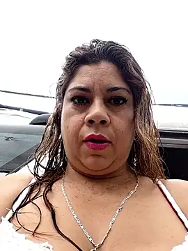 Snapshot of Laura-Hernandez chatting on January 2026 03:16:02 PM Laura-Hernandez online show from January 2026 03:16:02 PM