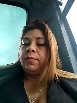 Laura-Hernandez online show from February 2025 01:22:01 PM