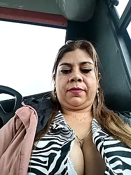 Laura-Hernandez online show from October 2025 02:40:02 PM