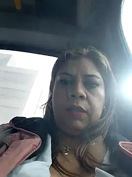 Laura-Hernandez online show from June 2026 01:38:02 PM