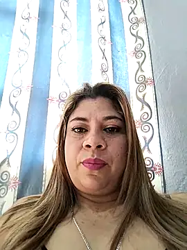 Laura-Hernandez online show from September 2025 03:01:02 PM