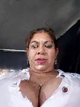 Laura-Hernandez online show from May 2026 04:04:02 PM