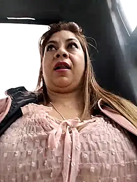 Laura-Hernandez online show from October 2025 02:42:02 PM