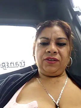 Laura-Hernandez online show from April 2026 03:40:01 PM