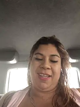 Snapshot of Laura-Hernandez chatting on December 2025 02:52:01 PM Laura-Hernandez online show from December 2025 02:52:01 PM