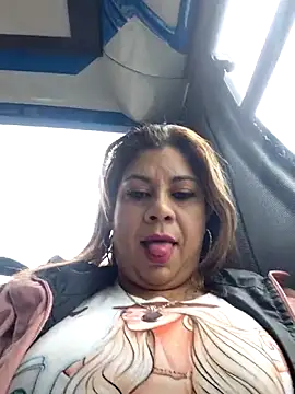 Laura-Hernandez online show from May 2026 03:28:02 PM