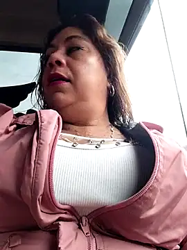 Laura-Hernandez online show from March 2026 02:55:01 PM