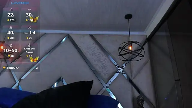 Snapshot of Leah_Evans3 chatting on February 2025 11:48:01 PM Leah Evans3 online show from February 2025 11:48:01 PM