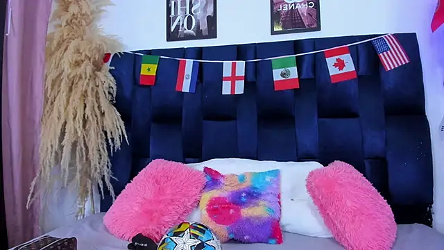 Stefyrossy online show from June 2026 11:09:02 AM