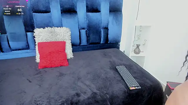 Stefyrossy online show from April 2026 02:46:02 PM