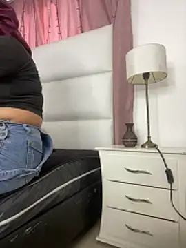 Stefyrossy online show from March 2026 01:11:02 PM