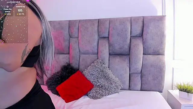 Stefyrossy online show from February 2026 02:28:01 PM