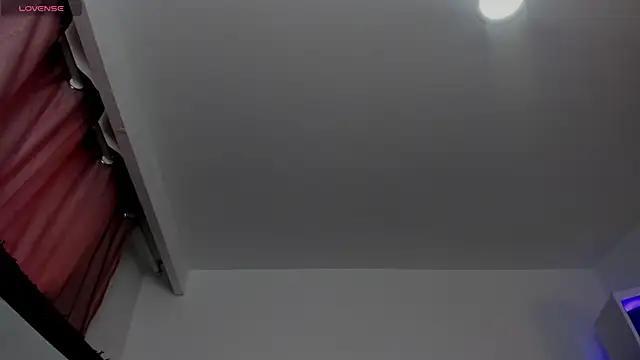 Stefyrossy online show from April 2026 12:11:02 PM