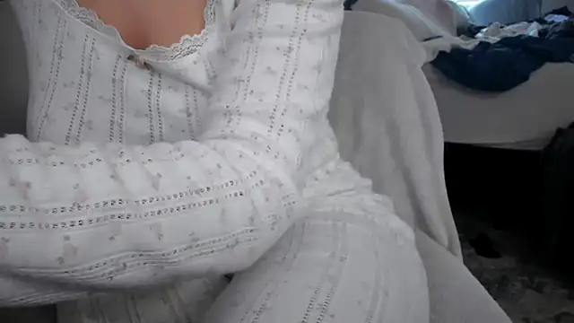 bigb00tyjudyyX online show from November 2025 07:03:03 PM