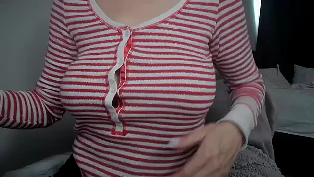 bigb00tyjudyyX online show from February 2026 07:58:02 PM