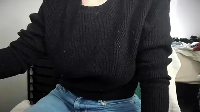 bigb00tyjudyyX online show from November 2025 05:06:02 PM