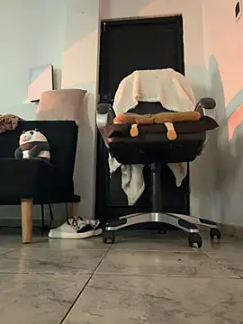 aly golden  online show from March 2026 11:05:01 AM