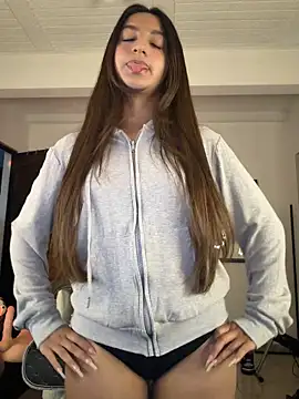 aly golden  online show from May 2026 10:57:01 PM
